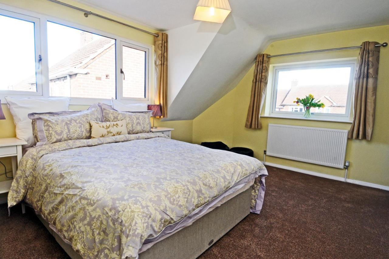 Whitby Spacious Rugby Field Cottage With Off-Street Parking And Ev Fast Point For Electric Cars エクステリア 写真