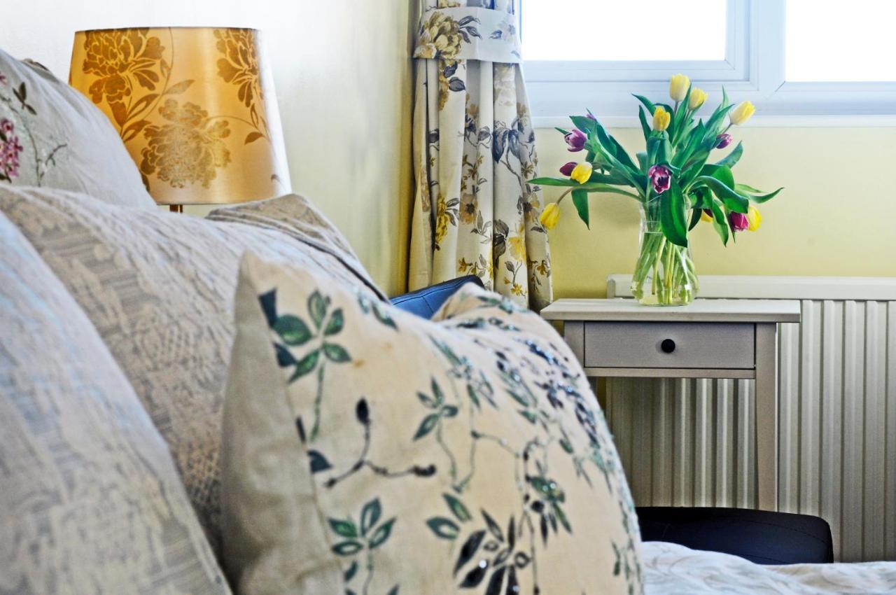 Whitby Spacious Rugby Field Cottage With Off-Street Parking And Ev Fast Point For Electric Cars エクステリア 写真